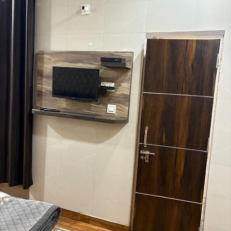 Dream Land Hotel جامو المظهر الخارجي الصورة